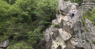 Via_ferrata_Rousses_1.jpg